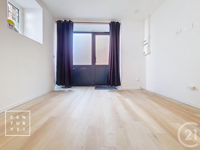 Appartement F1 à louer - 1 pièce - 17 m2 - Ille Sur Tet - 66 - LANGUEDOC-ROUSSILLON