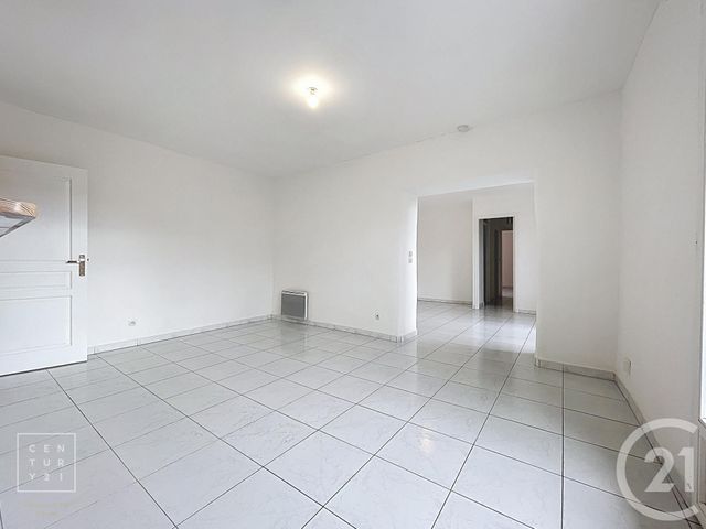 Appartement F2 à louer - 2 pièces - 71 m2 - Ille Sur Tet - 66 - LANGUEDOC-ROUSSILLON