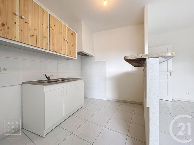 Appartement F2 à louer - 2 pièces - 71 m2 - Ille Sur Tet - 66 - LANGUEDOC-ROUSSILLON