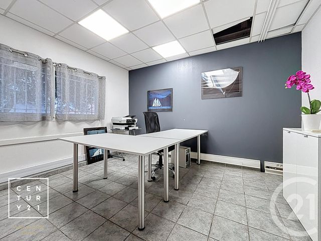 Appartement Local &agrave; louer - 6 pi&egrave;ces - 150 m2 - Toulouges - 66 - LANGUEDOC-ROUSSILLON