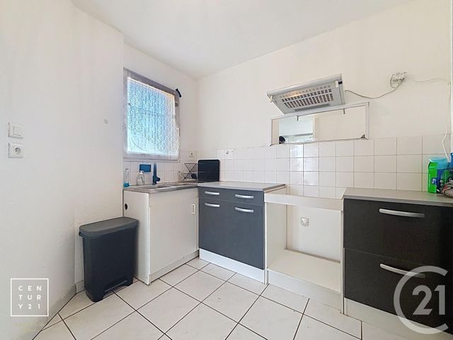 Appartement F2 &agrave; louer - 2 pi&egrave;ces - 50 m2 - St Esteve - 66 - LANGUEDOC-ROUSSILLON