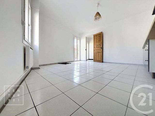 Appartement F3 bis &agrave; louer - 3 pi&egrave;ces - 81,78 m2 - Pezilla La Riviere - 66 - LANGUEDOC-ROUSSILLON