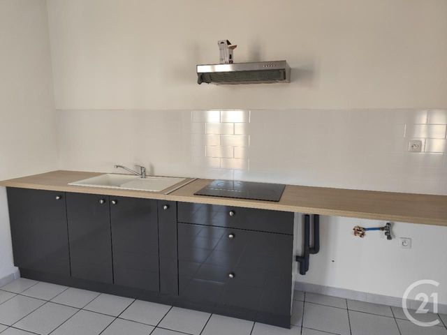 Appartement &agrave; louer - 3 pi&egrave;ces - 81,78 m2 - Pezilla La Riviere - 66 - LANGUEDOC-ROUSSILLON
