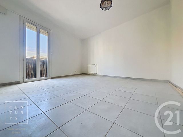 Appartement F3 bis &agrave; louer - 3 pi&egrave;ces - 81,78 m2 - Pezilla La Riviere - 66 - LANGUEDOC-ROUSSILLON