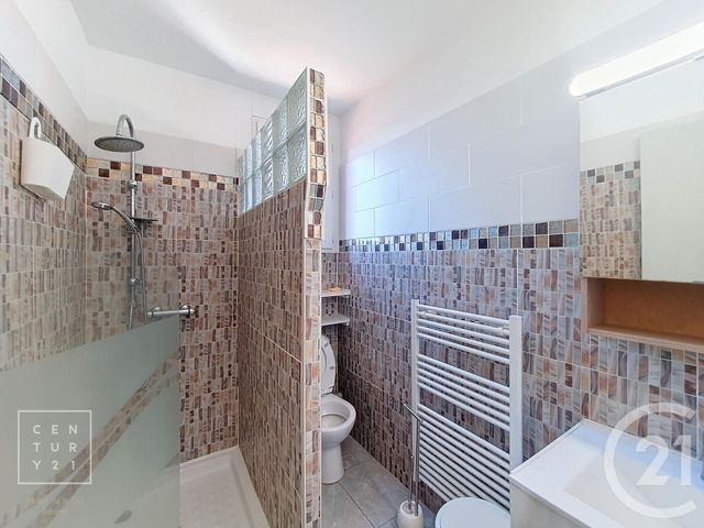 Appartement F1 &agrave; louer - 1 pi&egrave;ce - 25 m2 - St Esteve - 66 - LANGUEDOC-ROUSSILLON