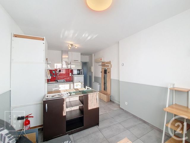 Appartement F1 &agrave; louer - 1 pi&egrave;ce - 25 m2 - St Esteve - 66 - LANGUEDOC-ROUSSILLON