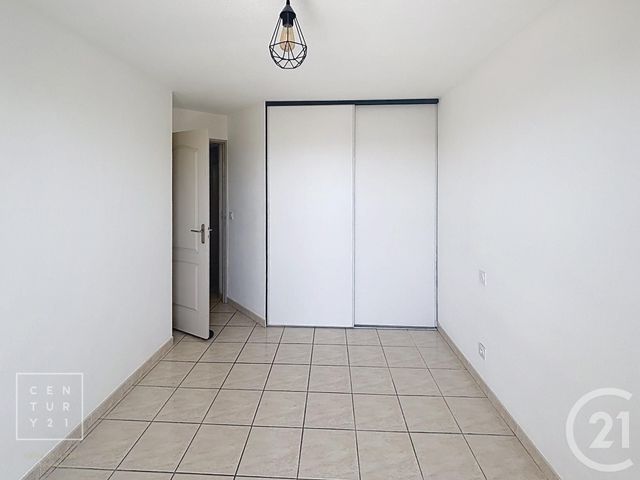 Appartement F2 &agrave; louer - 2 pi&egrave;ces - 52 m2 - St Esteve - 66 - LANGUEDOC-ROUSSILLON