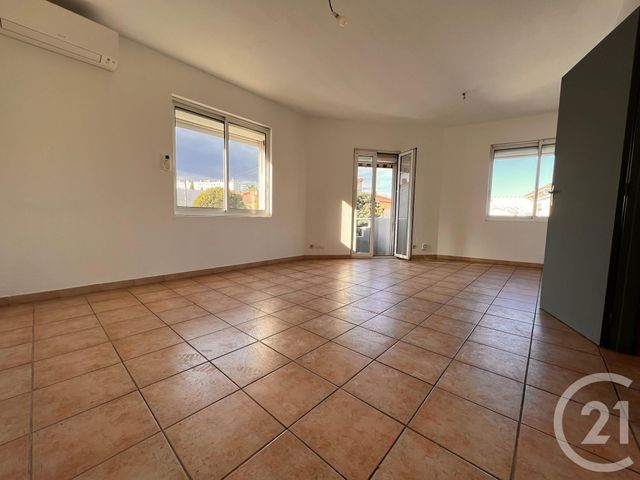 Appartement F3 &agrave; louer - 3 pi&egrave;ces - 80 m2 - Perpignan - 66 - LANGUEDOC-ROUSSILLON