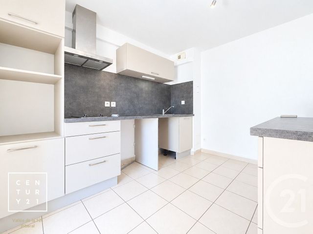 Appartement F4 &agrave; louer - 4 pi&egrave;ces - 86 m2 - St Esteve - 66 - LANGUEDOC-ROUSSILLON