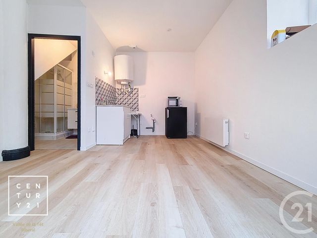 Appartement F1 &agrave; louer - 1 pi&egrave;ce - 17 m2 - Ille Sur Tet - 66 - LANGUEDOC-ROUSSILLON