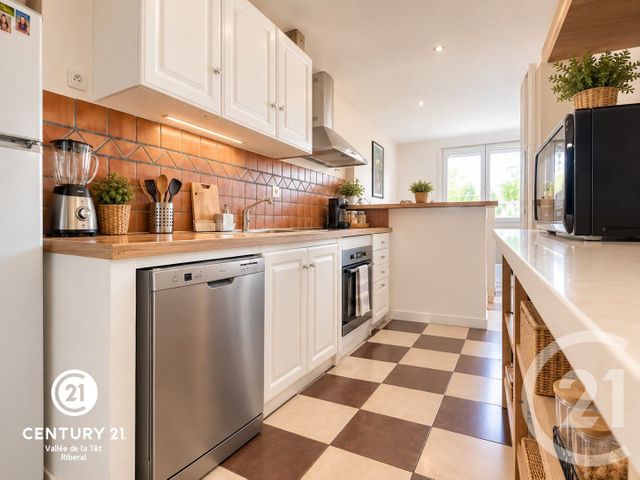 Appartement T3 &agrave; louer - 3 pi&egrave;ces - 75 m2 - St Esteve - 66 - LANGUEDOC-ROUSSILLON